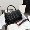 مصمم فاخر نسائي جامبو ماكسي كافيار جلد العجل حقائب مبطن أعلى Co مقبض اليد GHW سلسلة حزام Crossbody كتف متعدد 2022