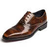 Chaussures Vintage en cuir verni pour hommes, chaussures à lacets marron à bout pointu pour le bureau, 2022