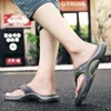 Zapatillas de hombre, zapatillas de verano a la moda con botones de Metal, zapatos deslizantes, sandalias de playa con cuña, chanclas de ocio con plataforma exterior para hombre 220324