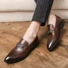 Yeni Varış İngiliz Retro Metal Dekorasyon Oxford Ayakkabı Moccasins Düğün Prom Homecoming Party Fearwear Zapatos Hombre