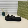 High Quality Luxury Rubber Slipper Designer Flat Bottom Flip-Flops Summer Outdoor Sandals Soft Comfort Women Beach Shoes Home Bathroom Slippers
