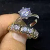 2022 Anillos de boda más vendidos Clásico Seis garras Joyería de moda simple Plata de ley 925 Relleno de oro Corte redondo Moissanite Diamante Eternidad Mujeres Anillo de pareja nupcial