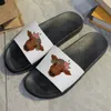 Slippers Cartoon Beach Open Toe Home Home Slies Slies جميلة بقرة جميلة ترتدي إكليلًا من الزهور