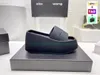 2022 Moda Alex Taji Slippers Wang com sandálias de designer de caixas azul rosa preto luxo feminino Sandália mais nova Lady Lady Summer Outdoor Indoor Women Slides