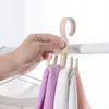 Rymdbesparande roterade hängkrokar garderob klädställ rack hängare arrangör väska hanger skor bälte halsduk hängande rack garderob hängare