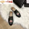 Designer Women Slipper Fashion Sandalen met doos Princetown Lederen Horsebit Glijbaan Mult Flat Slippers Wit Zwarte Katten Tiger Flower Luxe Summer Beach Sandaal