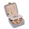 Boîte à bijoux Double Couche Organisateur de Bijoux de Voyage en Cuir PU Vitrines Portables avec Miroir Collier Boucles d'Oreilles Anneaux Support de Stockage pour Filles Femmes