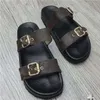 Damen Designer Sandalen Klassische Luxus Flache Hausschuhe Mode Gürtelschnalle Strand Slides Leder Sommer Damen Freizeitschuhe Größe 35-42