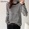 T-shirt feminina Mulheres 2022 Spring Autumn Fashion Stripes Tops Tops feminino Casual O-Gobes Longo Longswomen's Phyl22