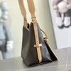 7a Top Autumn and Winter New Designer Women's Shoulder Carryall Leather armhålor gamla blommor Lettor Stora kapacitet Fashion Classic Bag Replica M46203