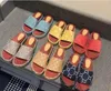 Zapatillas de verano para mujer, sandalias deslizantes, zapatos de banco, con estilo, celosía rómbica, punta cuadrada, cómodas, planas, de cuero genuino, cómodas, antideslizantes, sandalias versátiles B62807