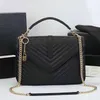 حقيبة يد مصممة 5A حقيبة يد للنساء Crossbody Crossbody حقيقية جلدية مبطن الحقائب الكتف المتحمل للسيدات سلسلة قفل القابض الفاخرة عبر الجسم