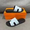 Eleganti sandali estivi Izmir Scarpe da uomo In pelle di vitello Slip On Infradito Ampio scivoloso Comfort piatto Casual Walking Gentleman Sandalias