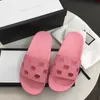 Sandalias de goma para hombre Zapatillas de deporte Diapositivas de diseñador Diapositivas antideslizantes causales de alta calidad Zapatillas térmicas de verano Chanclas Parte inferior del equipo Zapatos de playa