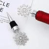 Nowy zimowy ślub Favours Srebrny Snowflake Wine Stopper z prostą opakowaniem świąteczne impreza