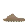 Slippers Designer Sneakers Men Women Sandals Platform أحذية الصحراء صندل صيف شاطئ مدربون رمل أرارات الأرض براون Mxt Mox