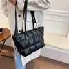 Designer Padded Women Shoulder Bag Casual Soft Quilted Tote Large PU Handbags and Purses Plaid Down Shopper Bags for Women 2022 W220813