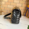 2022 fashion casual retro shoulder bag women's genuine leather solid color messenger V-shaped padded chain bag