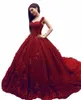 2022 Mode Sweet 16 Quinceanera Kleid Ballkleid Dunkelrote Spitze 3D Blumenapplikationen Kristall Perlen Maskerade Puffy Long Prom Abend Formelle Kleidung Vestidos