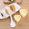 Triángulo Sushi Moldeos Arroz infantil Bento DIY Seaweed Onigiri Large Molde pequeño y cuchara de arroz Juego de tres piezas