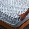 Bomullstjockad quiltad madrassskydd Anti-bakteriellt skyddare Topper Pad Soft Fitted Sheet Intimmer inklusive Pillow Case 220513