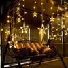 Strings LED Twinkle Star Curtain String Lights 12 Stelle 126 LED Finestra Fata da parete impermeabile con 8 modalità lampeggianti FLED