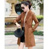 Зимняя куртка Women Caramel L-4XL 2020 Осень Новая корейская мода Slim Add Velvet Long Faux Ceather Pat Feminina JD880 L220728