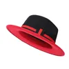 黒と赤のパッチワークフェドーラ帽子女性男性パナマトリルビーフェルトキャップ紳士レディースパーティー教会結婚式フェドーラ帽