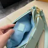 Borse a tracolla di design di lusso Borsa a tracolla classica moderna Borsa a tracolla in pelle con stampa di fiori e stelle Porta carte di credito colorato 4 colori