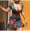 Summer New Women's Dress Fashion Pendlar Sexig V-ringning Öppen rygg Stretch Slim Ruffle Short kjol Floral Print Elegant Dress Y220526