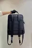 Designer masculino mochila mochila bolsa de ombro acentuada com laffiano fino guarnição de açafano nylon bolsas de viagem esportes ao ar livre 30x38x13cm