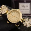 Нарученные часы часы, продающие повседневную модную бриллиант-бриллиант четырехлистные женские браслет часы просты