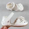 EST Summer Kids Shoes MT-CS 패션 가죽 스위트 아이 샌들을위한 샌들 유아 아기 통기성 Hoolow Out Bow Shoes 220623