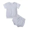 Bébé Designer Vêtements Garçons À Manches Courtes Hauts Pantalons Ensembles De Vêtements Solide T-shirts D'été Shorts Costumes Nouveau-Né Chemises À Rayures Bloomers Boutique De Mode B8023