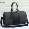 Duffle Bag Classic 45 50 55 Travel Bagage Handväska läder Crossbody Totes axelväskor Mense Womens Handbags2410