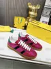 Designer Trefoil Print Heren Schoenen Roze Wit Groen Suede Gazelle Heren Sneaker Off Sports Runner Tranier Platte Schoen Rubberen Zool Limited Edition