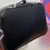 الرباط دلو حقيبة المرأة حقيبة يد حقيبة crossbody أسود أبيض اللون سلسلة البوكر تصميم الحرف الكلاسيكية حقائب اليد الداخلية سستة الجيب 2588