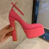 2022 Fashion Ladies Dress Shoes High Heels Utsökt Bekväma Tunna Rem Kvinnors Ultra High Heel Platform Sandaler 35-42