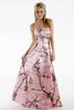 ビーズのストラップレスネックラインレアルツリーブライダルドレス付きクリスタルピンクの迷彩ウェディングドレス