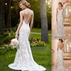 2021 Abiti da sposa Backless Beach Abiti da sposa in pizzo Guaina senza spalline Appliques in rilievo Vintage Garden Court Train Abito da sposa267S