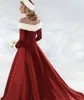 فساتين الزفاف في فصل الشتاء الفراء دافئ قطار طويل الأكمام خارج الكتف A-LINE Red Bridal Vestidos de Noiva 2019 New S249R