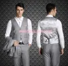 2015 Moda Slim Fit Smoking dello sposo Blu scuro Custom Made Groomsmen Best Man Uomo Abiti da sposa Prom Smoking (Giacca + Pantaloni + Vest + Tie + Hanky)