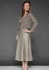 Elegant Embroidery Mother Of The Bride Dresses Beaded Scoop Neckline Tea-Length Occasion Dress With Jacket For Wedding