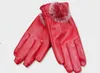 Gants d'équitation de plein air Fourrure Femmes Gants de moto pour femmes PU Cuir Gants de mouton Femmes Gants de la peau chaude Gants d'hiver Livraison gratuite