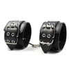 W1023 SEX Vuxen Game Fetish Handcuffs Black Leather Wrist Restraints Sexig dräkt cosplay slavhand manschetter för sex leksaker6042543