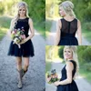 2018 Nya Sexiga Country Short Bridesmaid Dresses Navy Blue Jewel Neck Lace Appliques Beaded Plus Size Maid of Honor Bridal Wedding Party Gowns