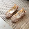 Yeni Bahar Altın Kızlar Çocuk Çiçekleri Çocuk039S Rhinestones Prenses Glitter Sandals için yürümeye başlayan okul kızlar dans düğünü par9909332509