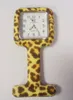도매 200pcs / lot 26colors 광장 다채로운 인쇄 실리콘 간호사 시계 포켓 시계 의사 포브 쿼츠 시계 키즈 선물 시계 NW015