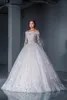 Robes de mariée en dentelle élégante robe de bal 2016 sur l'épaule manches longues pure illusion chapelle train appliques perles robe de mariée robes