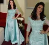 Off Bride Dresses Mint Green Bateau Neck Lace Applique Pärlor Halva ärmar Satin Overkirts Mermaid Plus Size Mother Wedding Guest Dress 403